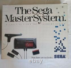 Sega Master System Console Complète En Boîte Cib! (lire Desc) Bon État