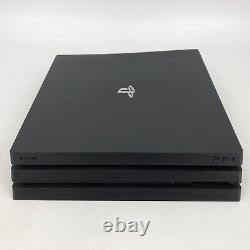 Sony Playstation 4 Pro Noir 1tb Très Bon État Avec Contrôleur + Câbles