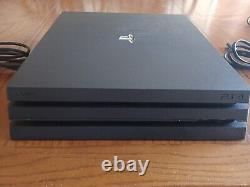 Sony Playstation 4 Pro Utilisé (en Bon État Comprend Contrôleur Et Câbles)