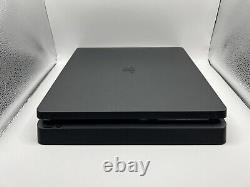 Sony Playstation 4 Slim 1 Tb Ps4 Noir Deux Contrôleurs Inclus Bon État