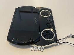 Sony Psp Go Black System Console Bon État Testé Avec Boîtier Et Câble De Données
