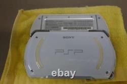 Sony Psp Go -n1000 Playstation Portable Go Pearl White Bon État Du Japon