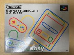 Système De Console Nintendo Super Famicom Utilisé En Bon État Boxed With2 Consoles