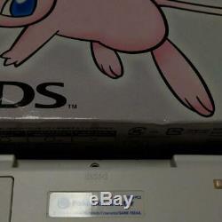 Très Rare Nintendo Ds Pokemon Centre Mew Mu Console Bon État Rose Blanc
