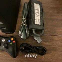Xbox 360 Elite Black Console Et Controller Bundle 120 GB Très Bon État