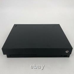 Xbox One X Black 1 To Bon État Avec Les Câbles Hdmi/power + Contrôleur