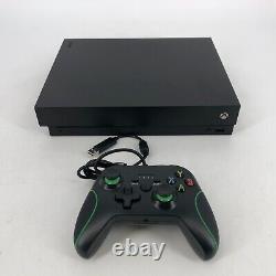 Xbox One X Black 1tb Très Bon État Avec Contrôleur