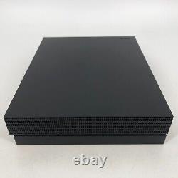 Xbox One X Black 1tb Très Bon État Avec Les Câbles Hdmi/power + Contrôleur
