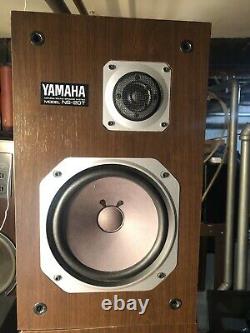 Yamaha Ns-20t Natural Sound Speaker System Mis En Bon État